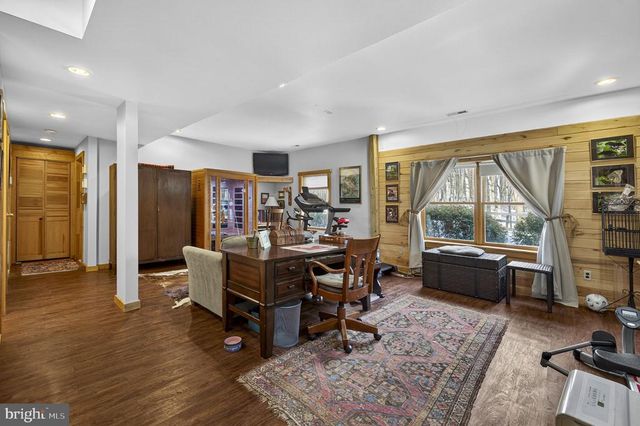 10418 CLIFF MILLS RD, Marshall, VA 20115