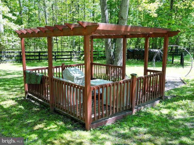 10418 CLIFF MILLS RD, Marshall, VA 20115