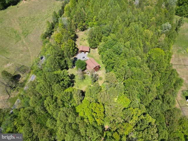 10418 CLIFF MILLS RD, Marshall, VA 20115