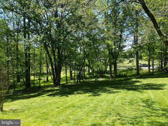 10418 CLIFF MILLS RD, Marshall, VA 20115