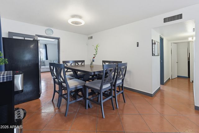 6732 W MEDLOCK Drive, Glendale, AZ 85303