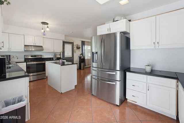 6732 W MEDLOCK Drive, Glendale, AZ 85303