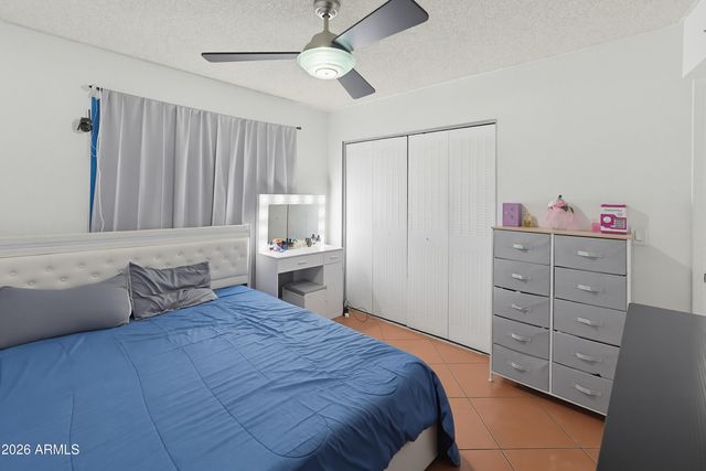 6732 W MEDLOCK Drive, Glendale, AZ 85303