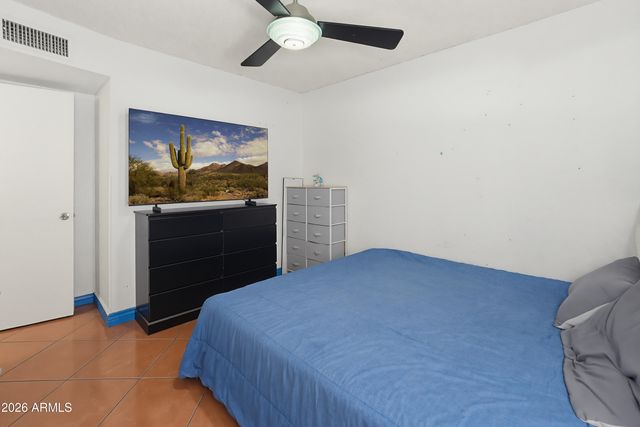 6732 W MEDLOCK Drive, Glendale, AZ 85303