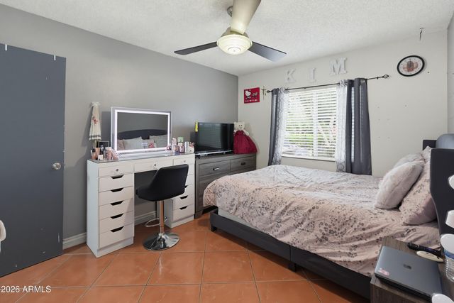 6732 W MEDLOCK Drive, Glendale, AZ 85303