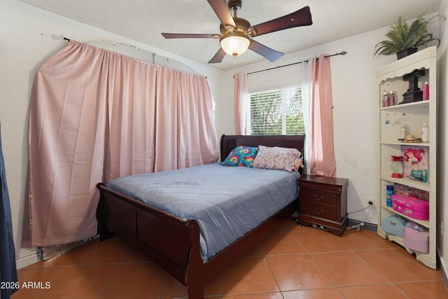 6732 W MEDLOCK Drive, Glendale, AZ 85303