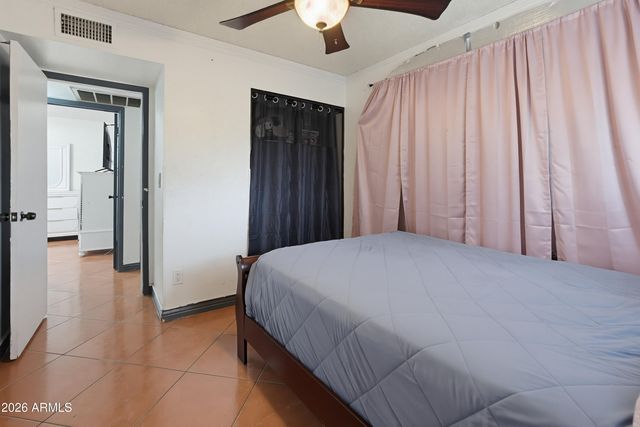 6732 W MEDLOCK Drive, Glendale, AZ 85303