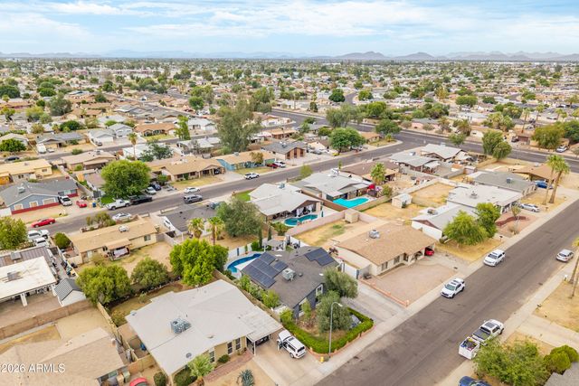 6732 W MEDLOCK Drive, Glendale, AZ 85303
