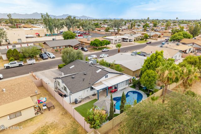 6732 W MEDLOCK Drive, Glendale, AZ 85303