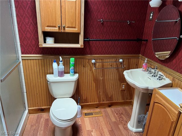 55558 Merrit Row, Bellaire, OH 43906