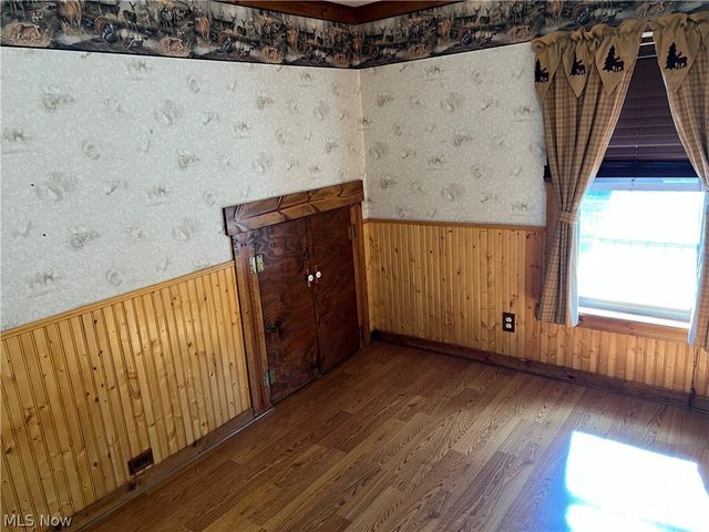 55558 Merrit Row, Bellaire, OH 43906