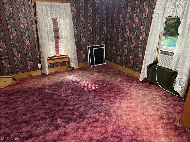 55558 Merrit Row, Bellaire, OH 43906