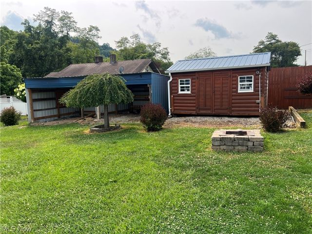 55558 Merrit Row, Bellaire, OH 43906
