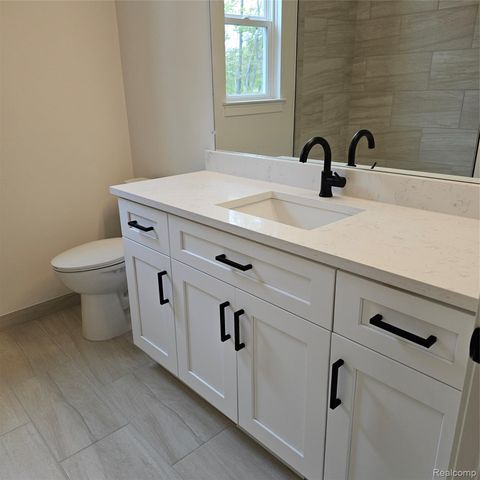 50691 Timberstone, Macomb Township, MI 48042