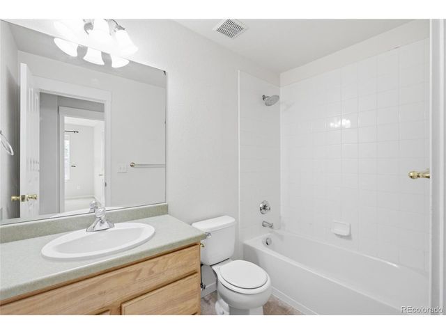 3878 Red Deer Trl, Broomfield, CO 80020