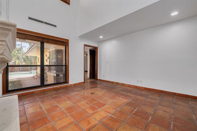 201 BLANCA AVENUE, Tampa, FL 33606