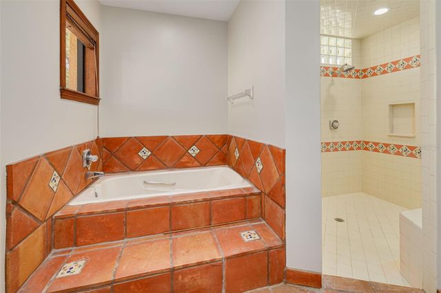 201 BLANCA AVENUE, Tampa, FL 33606