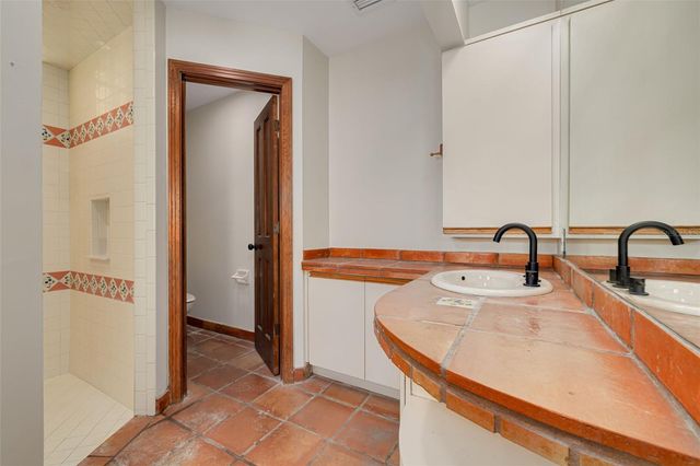 201 BLANCA AVENUE, Tampa, FL 33606