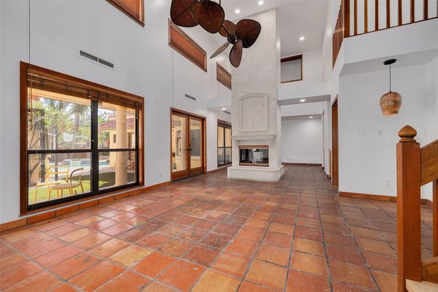 201 BLANCA AVENUE, Tampa, FL 33606