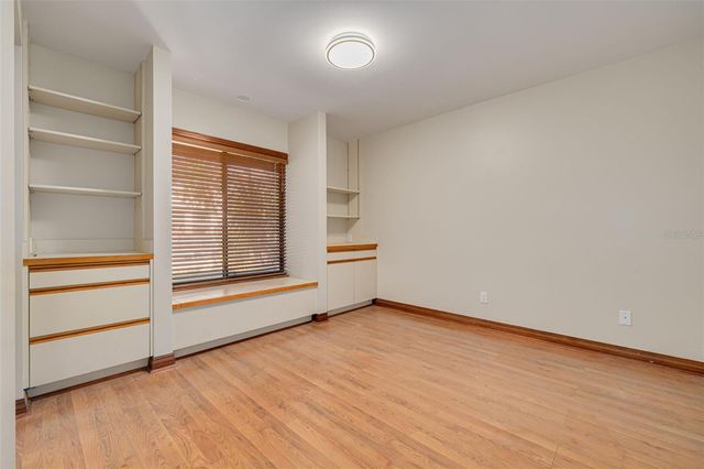 201 BLANCA AVENUE, Tampa, FL 33606