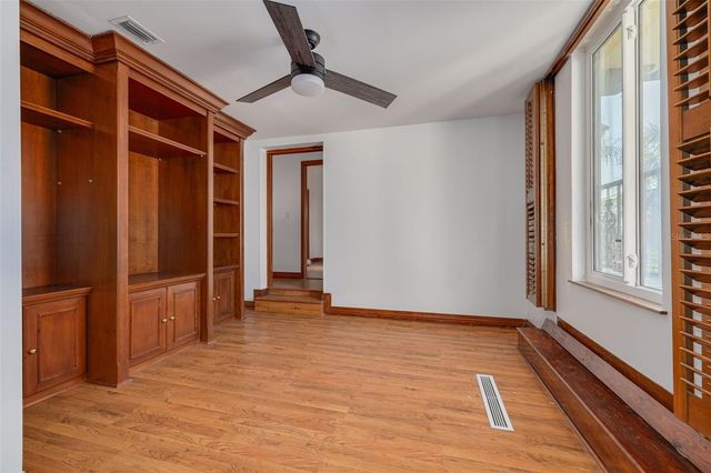 201 BLANCA AVENUE, Tampa, FL 33606