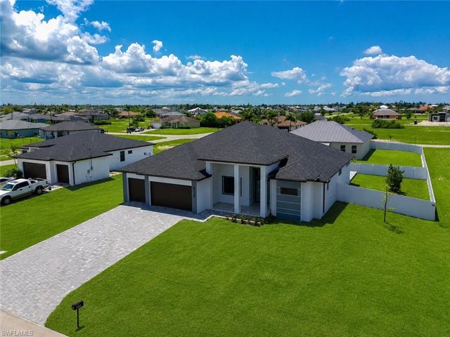 4328 NW 32nd LN, Cape Coral, FL 33993