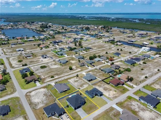4328 NW 32nd LN, Cape Coral, FL 33993