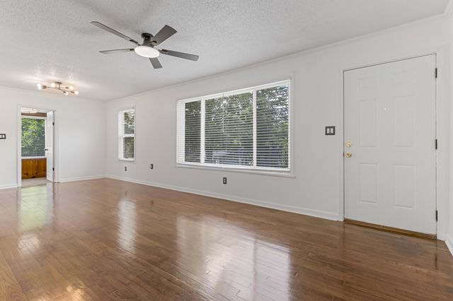 403 E Shore Drive, Spartanburg, SC 29302