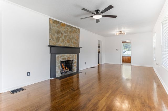 403 E Shore Drive, Spartanburg, SC 29302