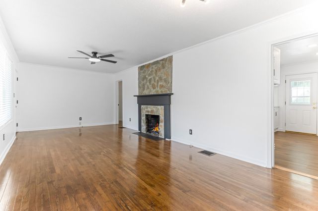403 E Shore Drive, Spartanburg, SC 29302