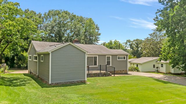 403 E Shore Drive, Spartanburg, SC 29302