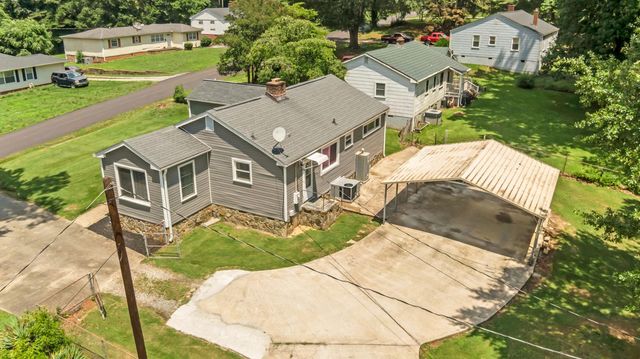 403 E Shore Drive, Spartanburg, SC 29302