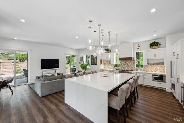2865 Bristol Rd, Kenwood, CA 95452