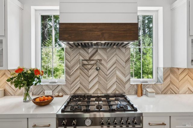 2865 Bristol Rd, Kenwood, CA 95452