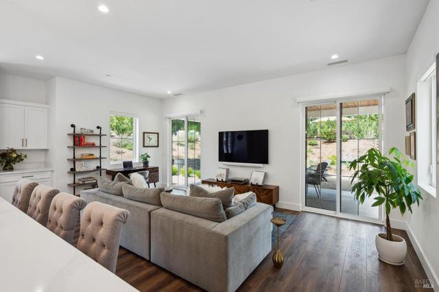 2865 Bristol Rd, Kenwood, CA 95452