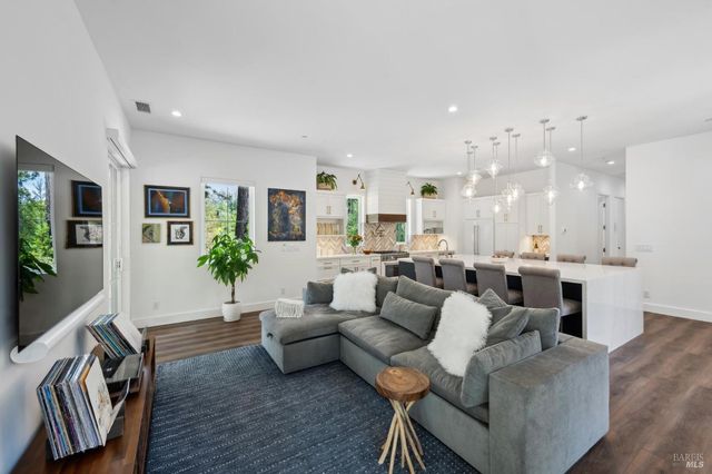 2865 Bristol Rd, Kenwood, CA 95452
