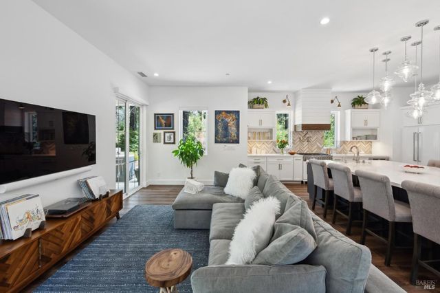 2865 Bristol Rd, Kenwood, CA 95452