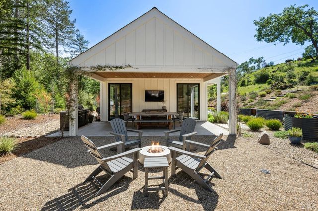 2865 Bristol Rd, Kenwood, CA 95452