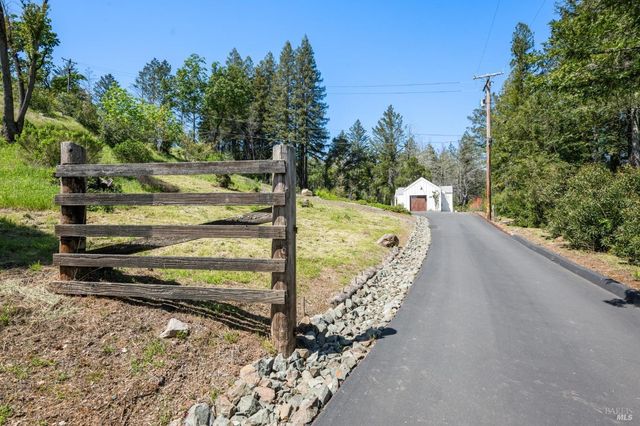 2865 Bristol Rd, Kenwood, CA 95452