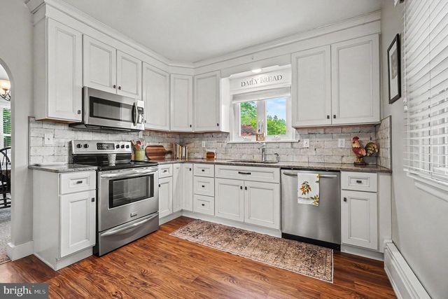 118 E QUEEN ST, Jonestown, PA 17038