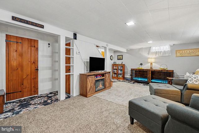 118 E QUEEN ST, Jonestown, PA 17038