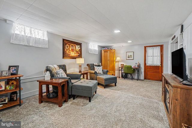 118 E QUEEN ST, Jonestown, PA 17038