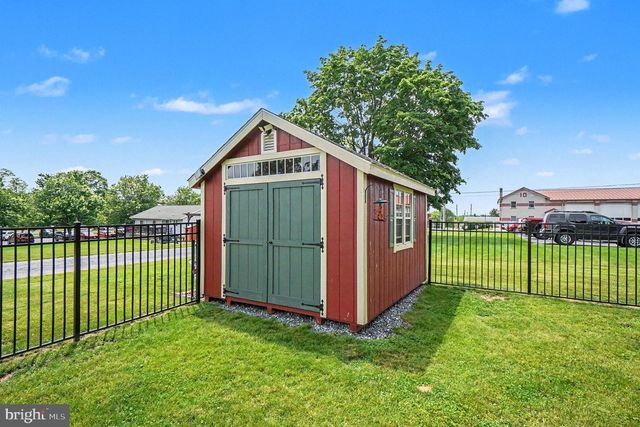 118 E QUEEN ST, Jonestown, PA 17038