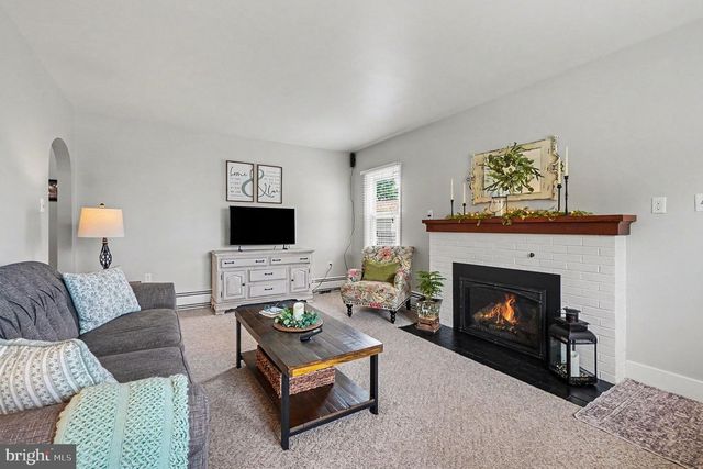 118 E QUEEN ST, Jonestown, PA 17038