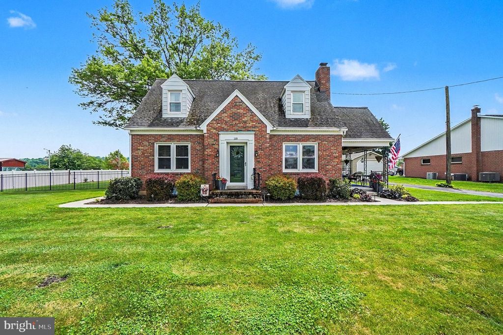 118 E QUEEN ST, Jonestown, PA 17038
