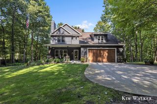 5813 Hunters Ridge, Manlius Twp, MI 49408