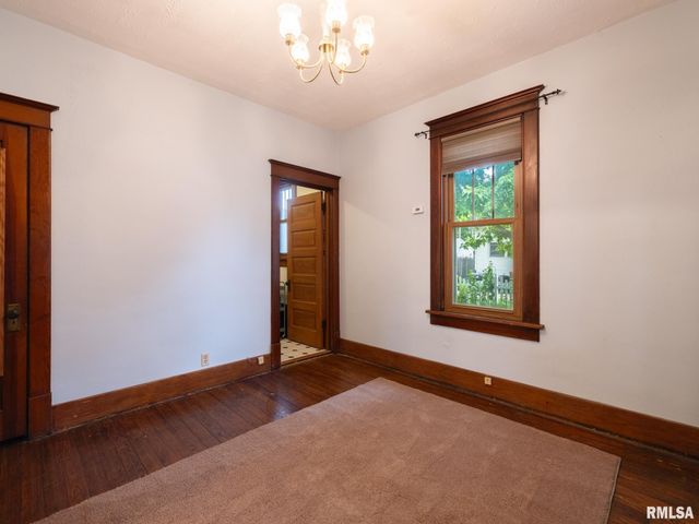 1401 CAROLINE Street, Pekin, IL 61554