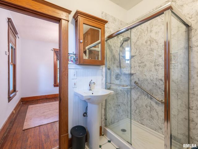 1401 CAROLINE Street, Pekin, IL 61554