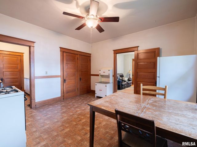 1401 CAROLINE Street, Pekin, IL 61554