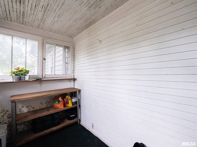 1401 CAROLINE Street, Pekin, IL 61554